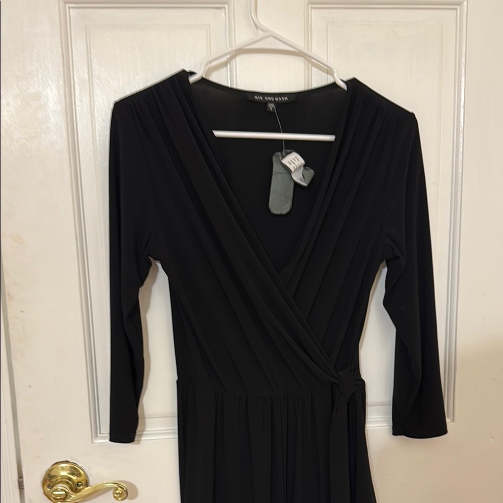 Nick & Nash Black Sheath Dress V-Neck 3/4 Sleeve